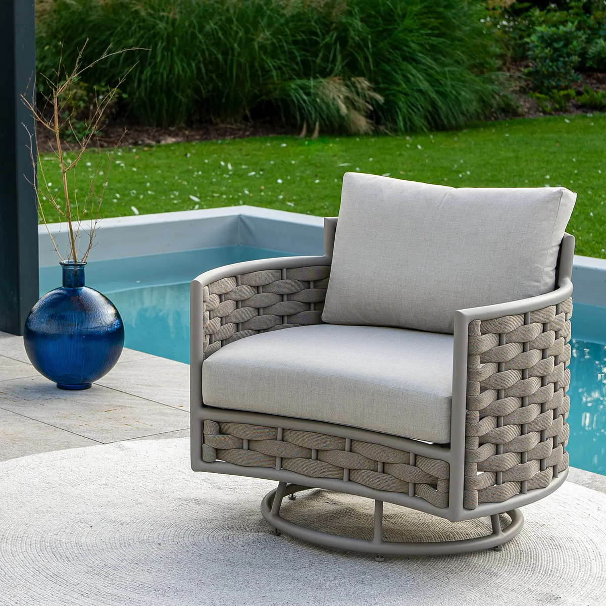 Otočné záhradné kreslo LOOP na balkón - Garden Space