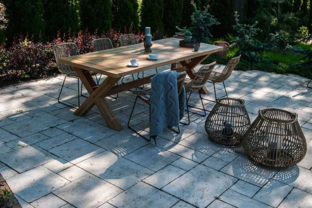 Záhradný teakový stôl LYON